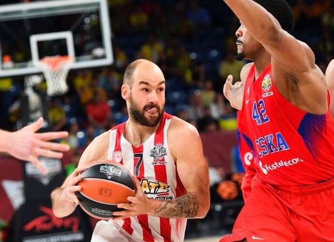 V.Spanoulis įsišaudė ir atnešė pergalę (Scanpix nuotr.)