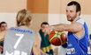 „Kibirkšties-Tichės-IKI“ komanda įveikė pramogų pasaulio atstovus