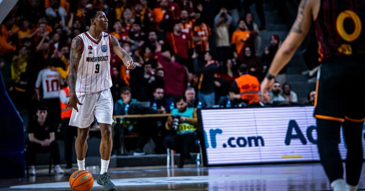 Olympiacos Signs K.Maksvytis Leader