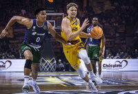 M.Kuzminskas galbūt galėtų žaisti sostinėje? (FIBA nuotr.)