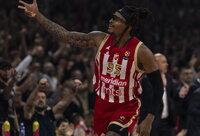 Ch.Moneke dominavo (Euroleague.net)