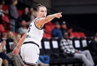 K.Nacickaitė-Van Der Horst laukia rungtynių (FIBA nuotr.)