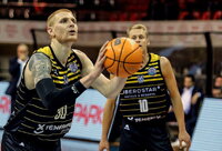 A.White'as greitai pritapo Tenerifės klube (FIBA Europe nuotr.)