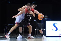 R.Miniotas atkovojo 8 kamuolius (FIBA Europe nuotr.)