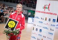 E.Briedytė šeštą kartą per savo karjerą laimėjo tritaškių konkursą (Foto: Augustas Didžgalvis)