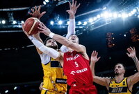M.Ponitka vedė lenkus į svarbią pergalę (FIBA nuotr.)