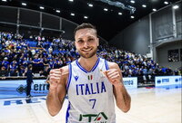 S.Tonutas lieka Milane (FIBA nuotr.)