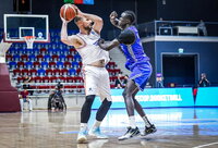 G.Orelikas turėjo pripažinti Estijos klubo pranašumą (FIBA nuotr.)