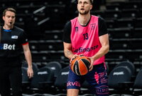 M.Varnas įmetė 15 taškų