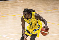 K.Wallace'as taikosi į lyderio vaidmenį Tel Avive