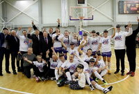 2016 metais LMKL čempionės žiedus atsiėmė „Hoptrans-Sirenos“