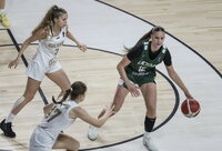G.Galvanauskaitė rinko dvigubą dublį (FIBA Europe nuotr.)