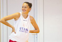 E.Tarasevičiūtė kalbėjo apie Utenos klubą (Foto: Augustas Didžgalvis)
