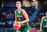 J.Jocytė kovos dėl vietos Europos čempionate (FIBA nuotr.)