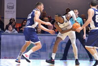 S.Kulvietis taškais nusileido D.Suttonui (FIBA Europe nuotr.)