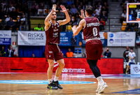 „Shark“ neatsilaikė iki pirmo kėlinio pabaigos