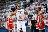 L.Moore'as švenčia pergalę (FIBA Europe nuotr.)