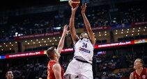 Antetokounmpo