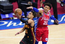 NBA atkrintamosios: „Hawks“ –...
