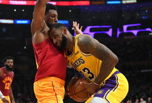NBA: „Pacers“ – „Lakers“