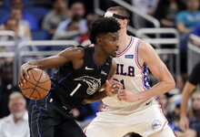 NBA: „76ers“ – „Magic“