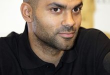 T.Parkeris pasimatavo ASVEL aprangą