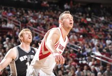 NBA: „Rockets“ – „Spurs“