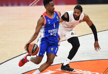 „Anadolu Efes“ – „Bayern“