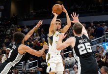 NBA: „Pacers“ – „Spurs“