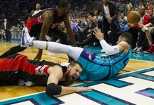 NBA: „Hornets“ – „Raptors“ 