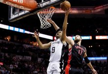 NBA: „Spurs“ – „Raptors“