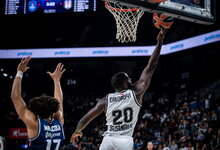Eurolyga: „Anadolu Efes“ –...