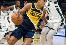 NBA: „Pacers“ – „Bucks“