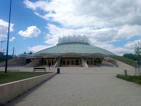 „Tuskecsarnok“ arena