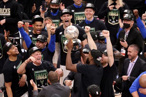 NBA atkrintamosios: „Bucks“ – „Hawks“