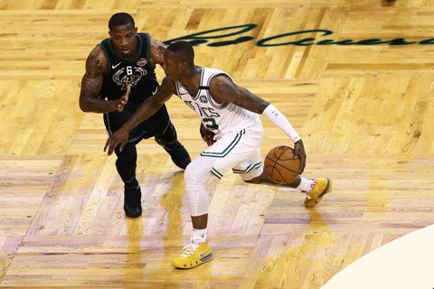 NBA: „Celtics“ – „Bucks“