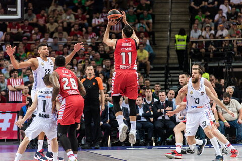 Sloukas