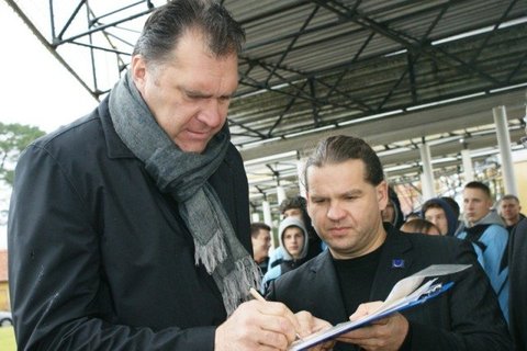 Palangoje pradėjo dygti universalus sporto kompleksas
