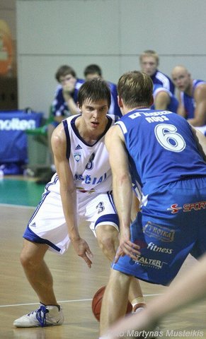Aisčiai - Kalev