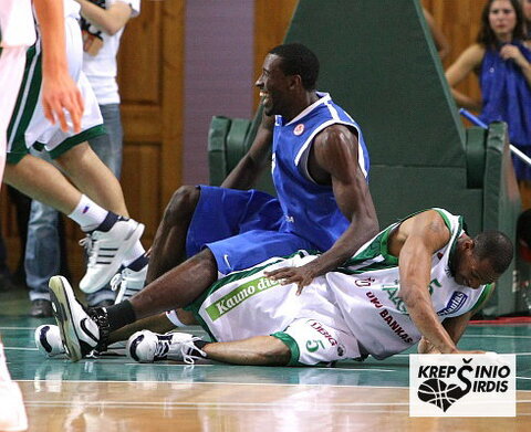 Marcus Brown ant žemės
