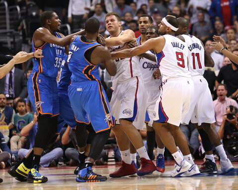 Susistumdymas tarp „Clippers“ ir „Thunder“ žaidėjų