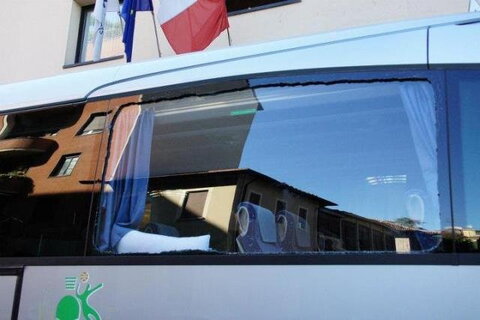 Chuliganai apgadino "Montepaschi" autobusą