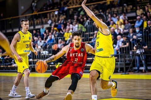 „Falco“ – „Rytas“