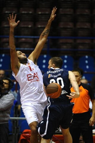 "Emporio Armani" - "Anadolu Efes"