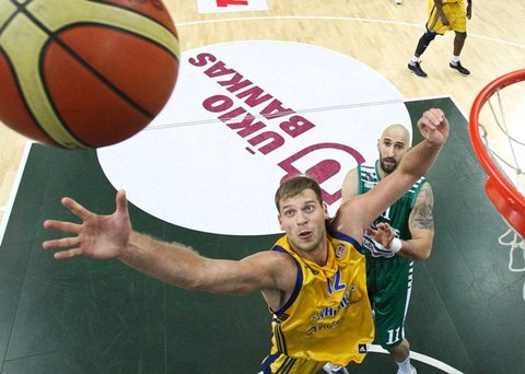 Sergejus Monia