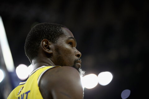 NBA: „Bucks“ –  „Warriors“