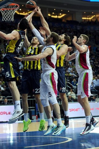 Eurolyga: „Fenerbahce Ulker“ – „Laboral Kutxa“