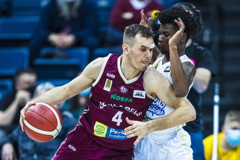 „Lietkabelis“ – „Pieno žvaigždės“
