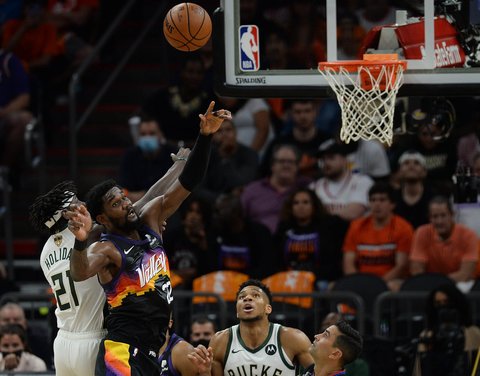 NBA finalas: „Suns“ – „Bucks“
