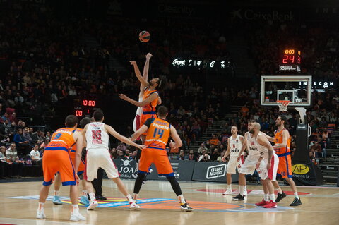 Olympiacos, Valencia